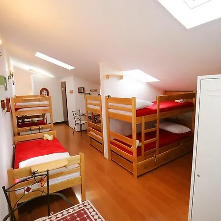 Hostel Three Corners